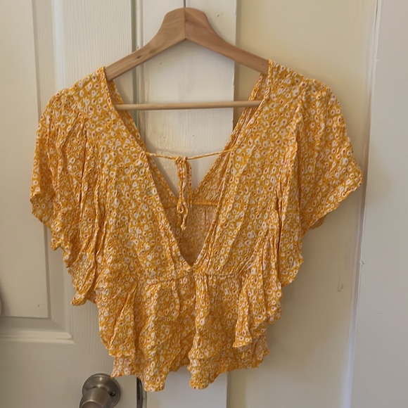 yellowy orange printed blouse top - Picture 3 of 3